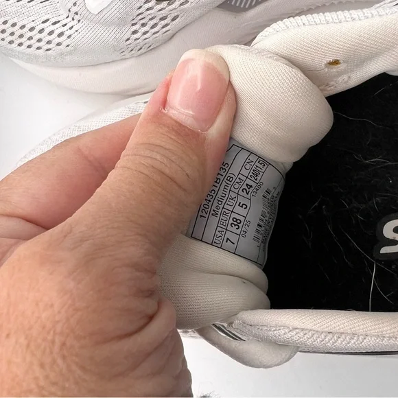 Brooks White and Gray Running Shoes - Picture 6 of 7